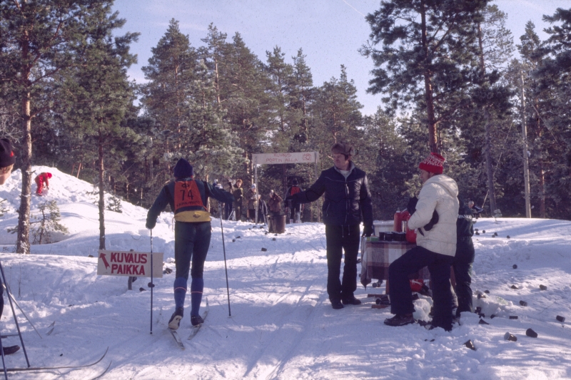 Klikkaamalla seuraava kuva